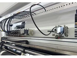 Automatic knife positioning system (optional)